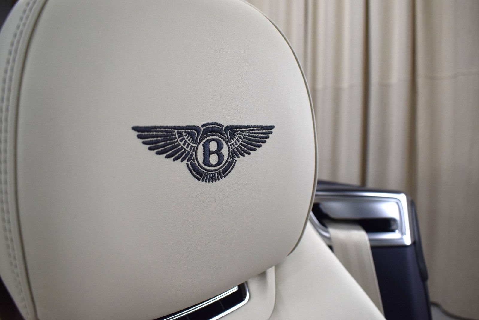 New 2026 Bentley Continental GTC AWD/4WD image 35