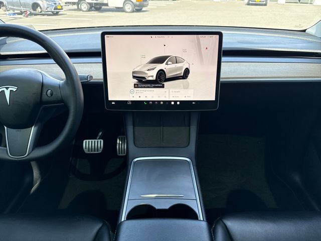 Used 2022 Tesla Model Y Performance AWD/4WD image 24