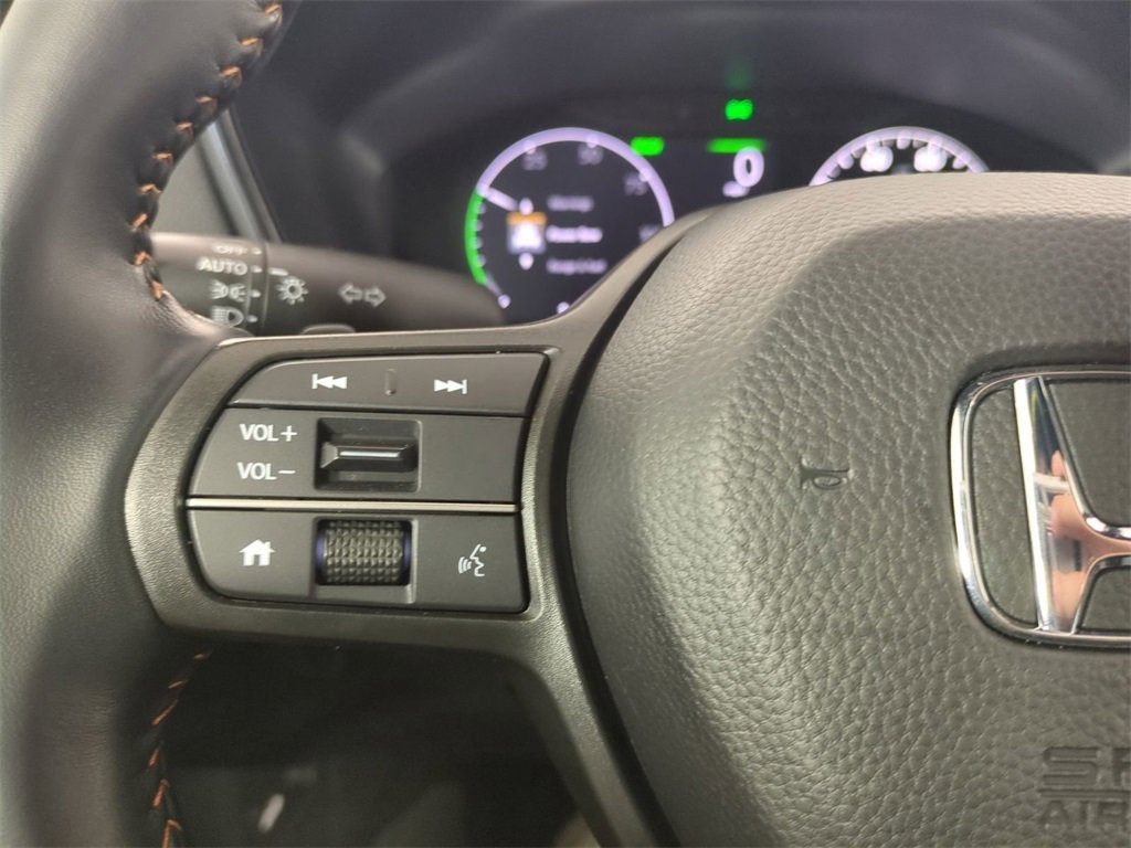Used 2025 Honda CR-V Sport-L image 32