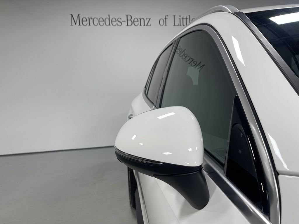 Used 2023 Mercedes-Benz GLC 300 4MATIC image 12