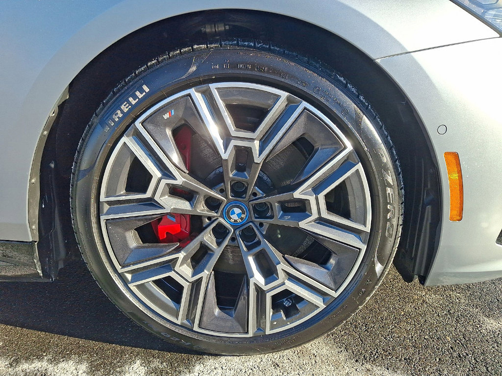 Used 2025 BMW i5 xDrive40 w/ M Sport Package image 27