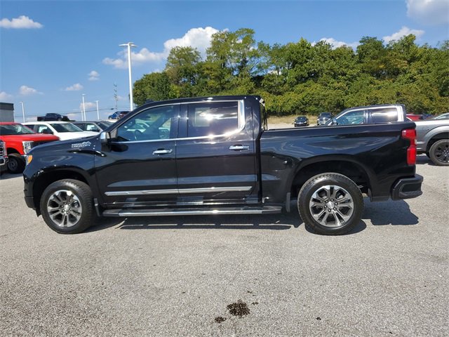 Used 2023 Chevrolet Silverado 1500 High Country w/ Z71 Off-Road Package image 7