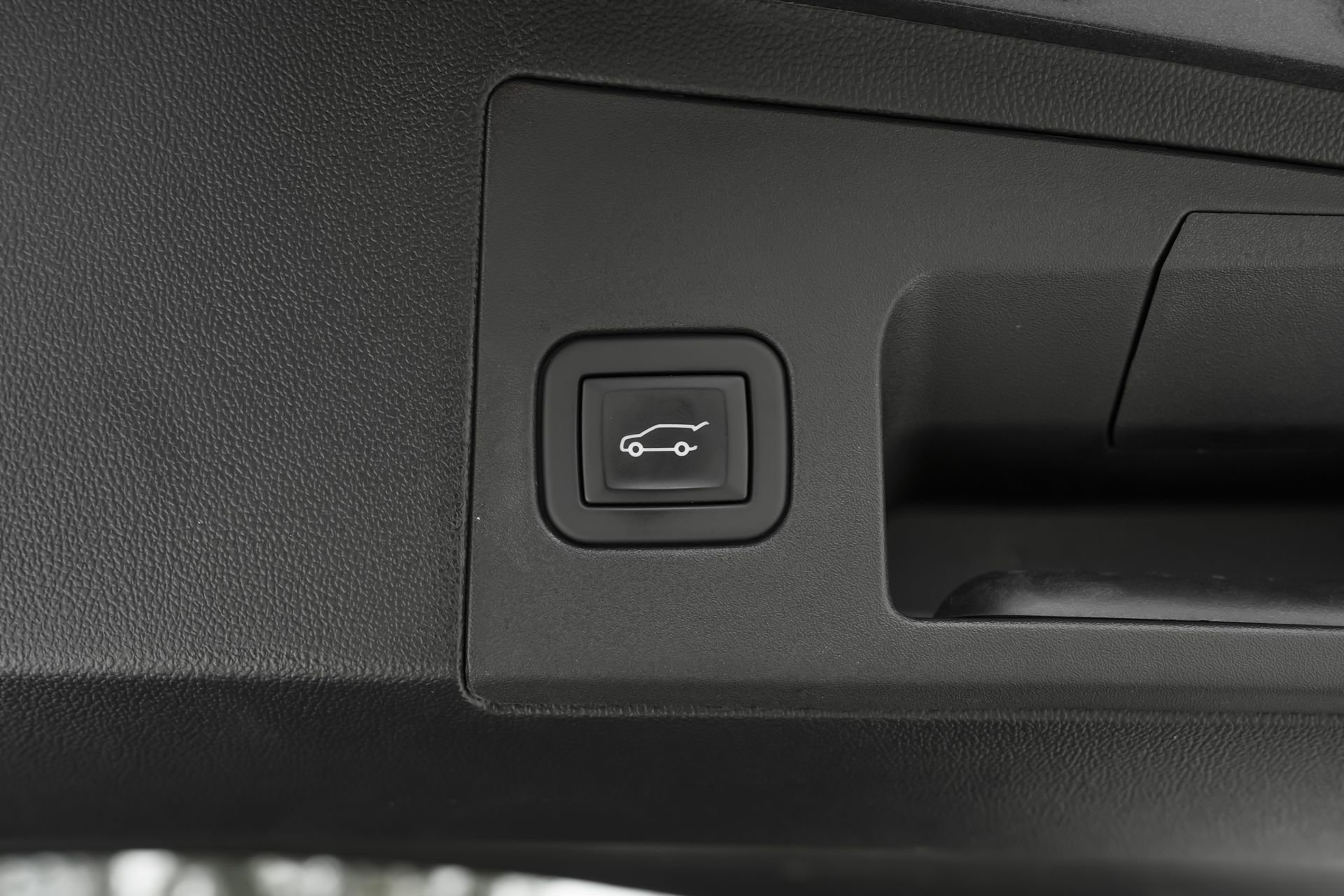 Used 2023 Cadillac XT5 Sportv w/ Technology Package image 41