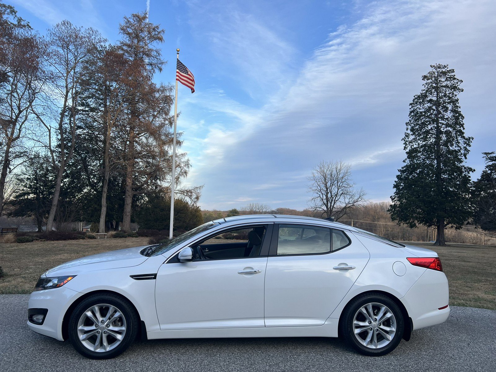 Used 2013 Kia Optima EX w/ Premium Pkg image 6