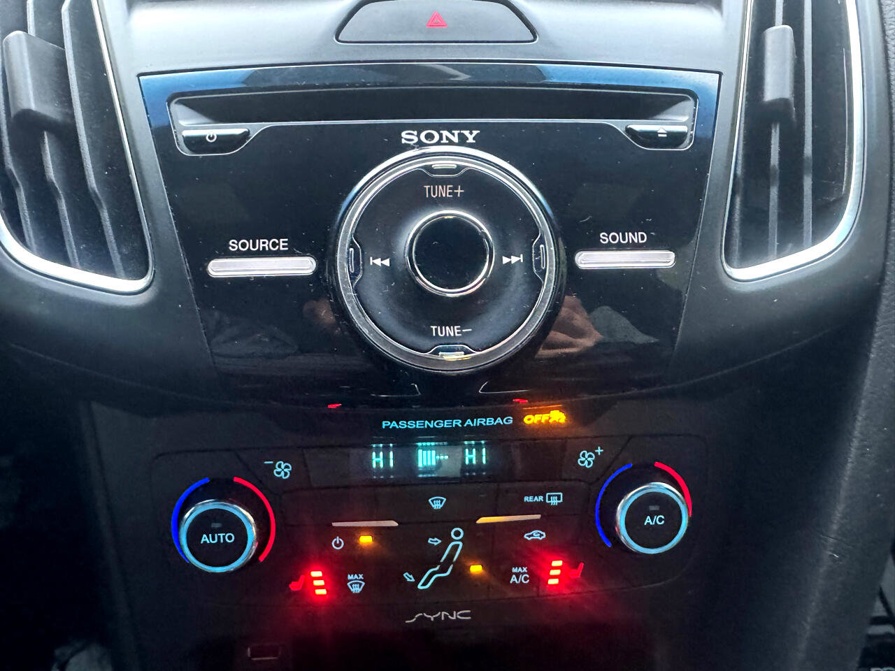 Used 2015 Ford Focus ST w/ Equipment Group 402A FWD image 21