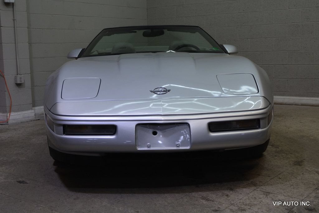 Used 1996 Chevrolet Corvette Convertible RWD image 32