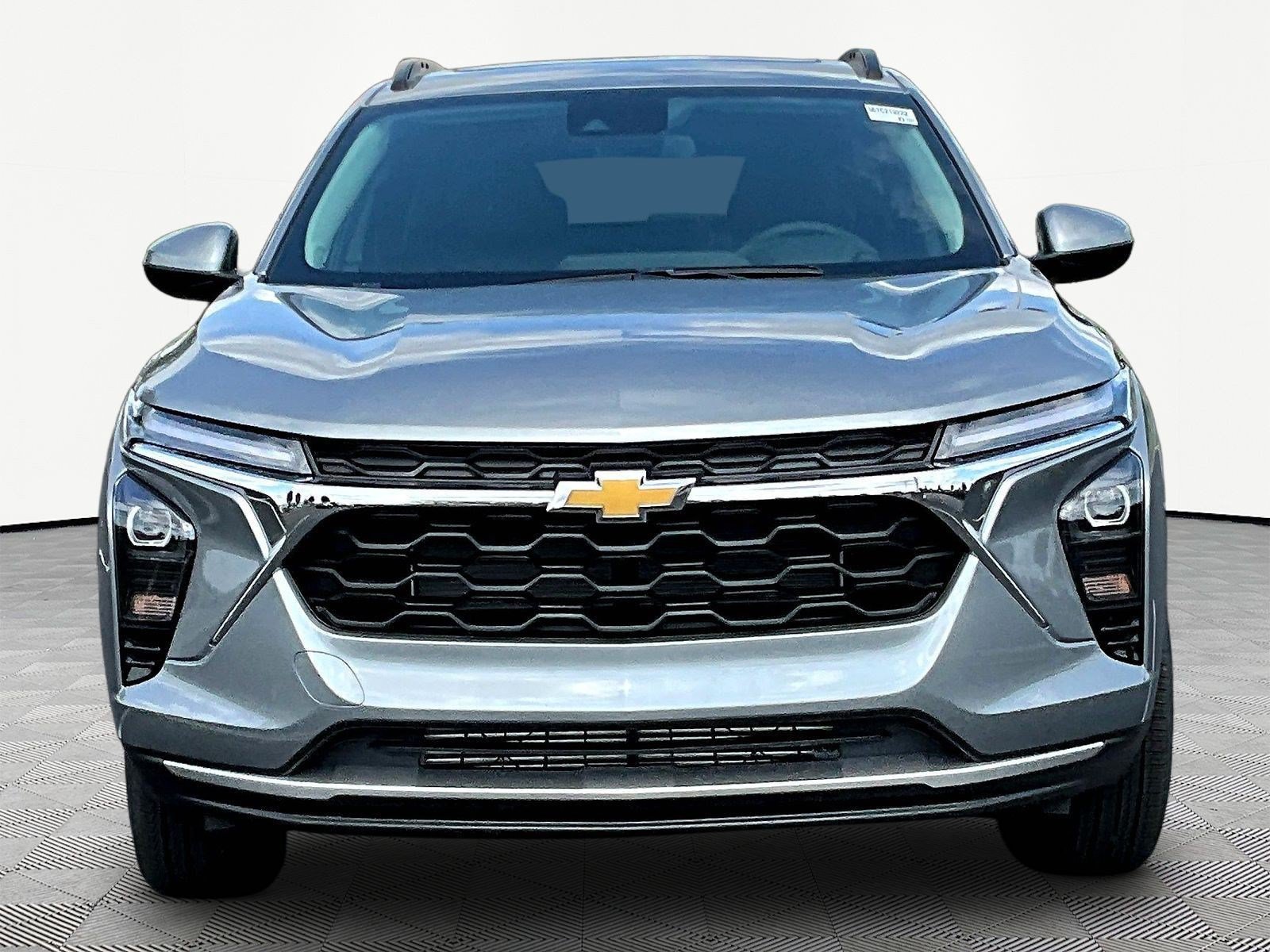 New 2026 Chevrolet Trax LT w/ Sunroof Package FWD image 2