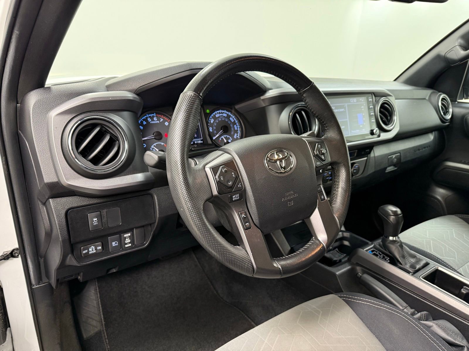 Used 2022 Toyota Tacoma TRD Off-Road image 13