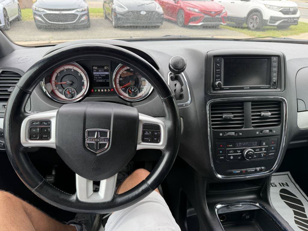 Used 2019 Dodge Grand Caravan GT FWD image 18