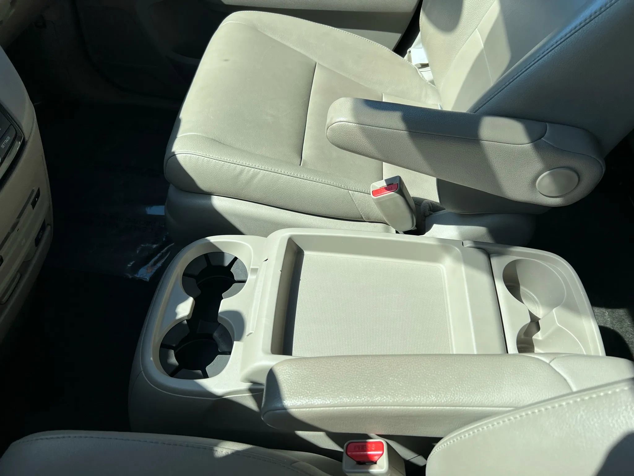 Used 2014 Honda Odyssey Touring image 15