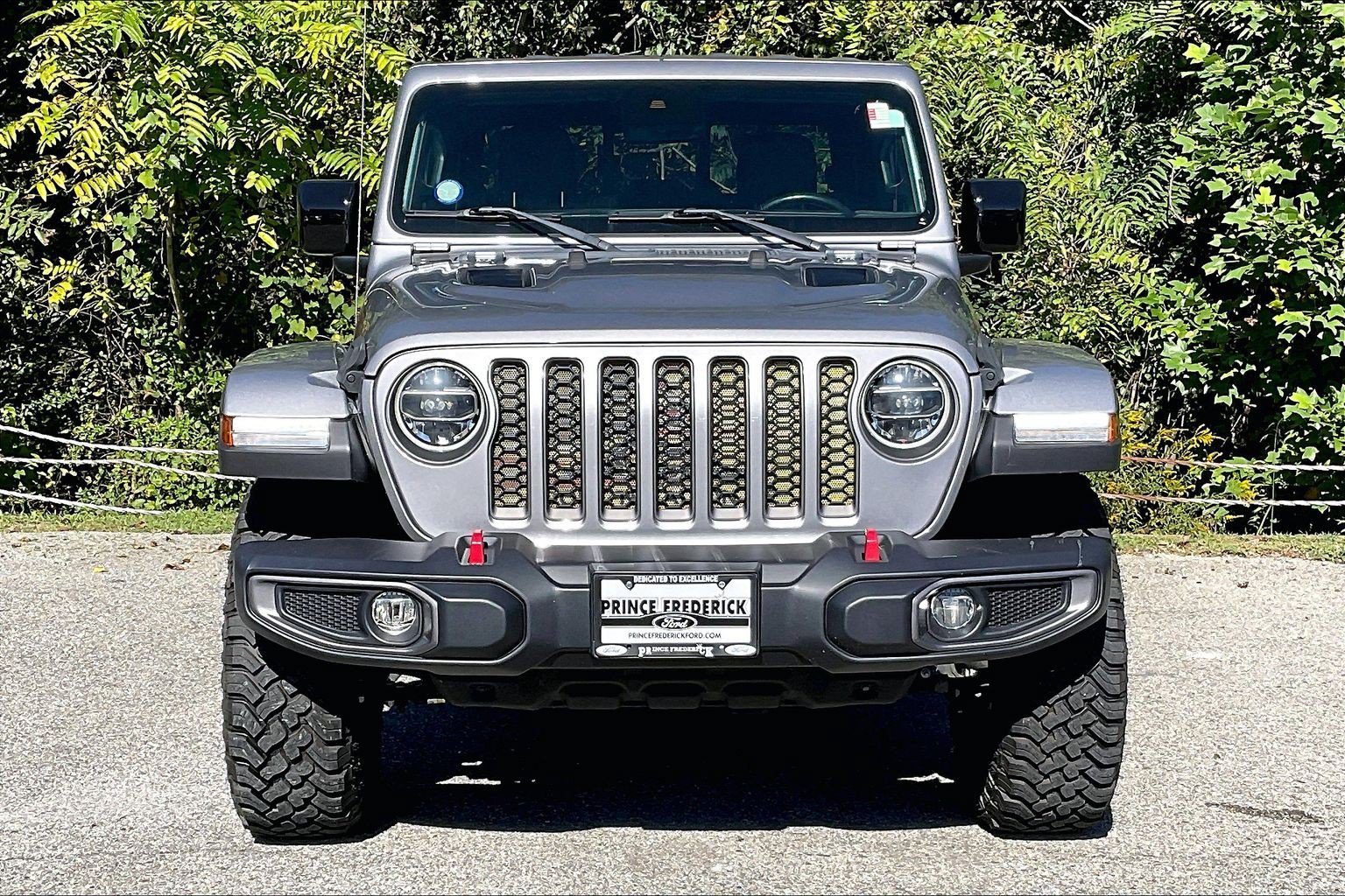 Used 2020 Jeep Gladiator Rubicon AWD/4WD image 2