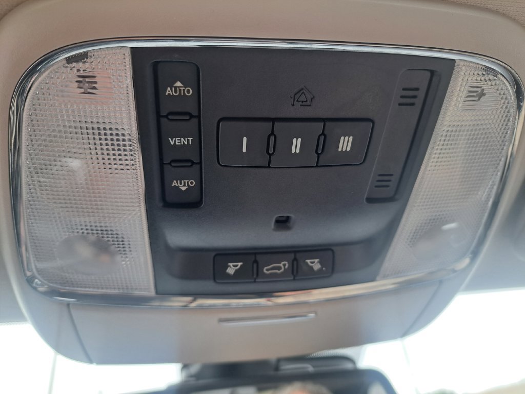 Used 2016 Dodge Durango Citadel w/ Premium Entertainment Group AWD/4WD image 20
