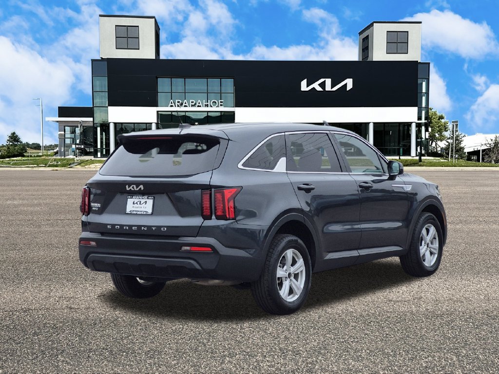 Certified 2022 Kia Sorento LX AWD/4WD image 5