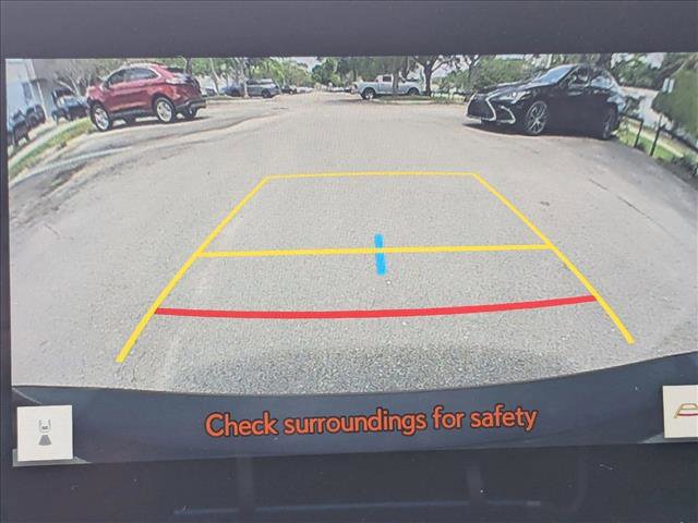 Used 2024 Lexus UX 250h FWD image 9