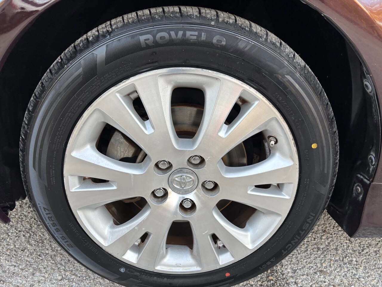 Used 2012 Toyota Avalon image 35