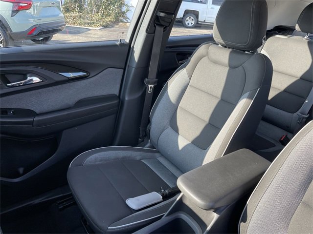 Used 2023 Chevrolet TrailBlazer LS image 23