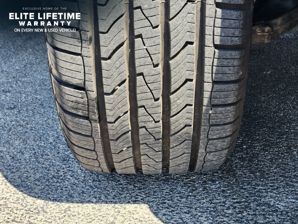 Used 2024 Honda Pilot Elite image 12