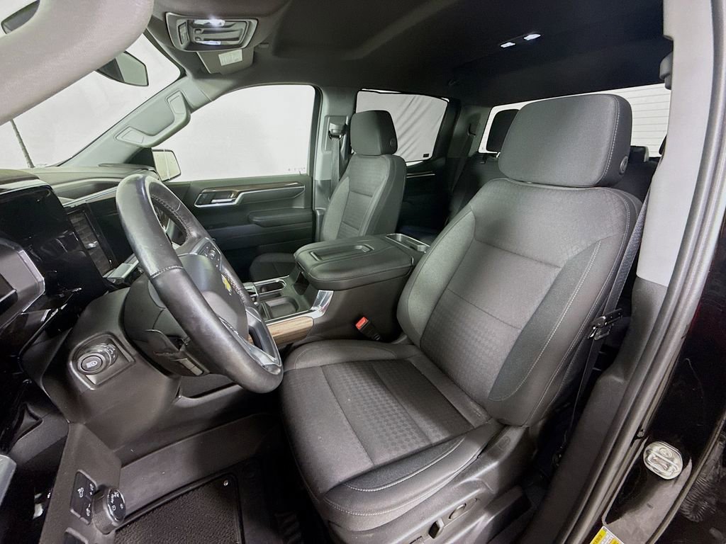 Used 2022 Chevrolet Silverado 1500 LT w/ Protection Package image 11