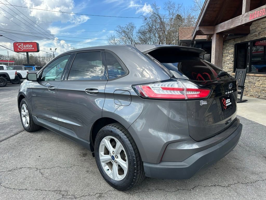 Used 2022 Ford Edge SE image 3