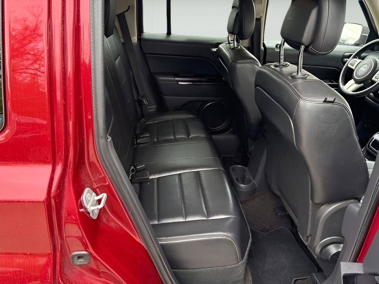 Used 2014 Jeep Patriot Limited AWD/4WD image 9