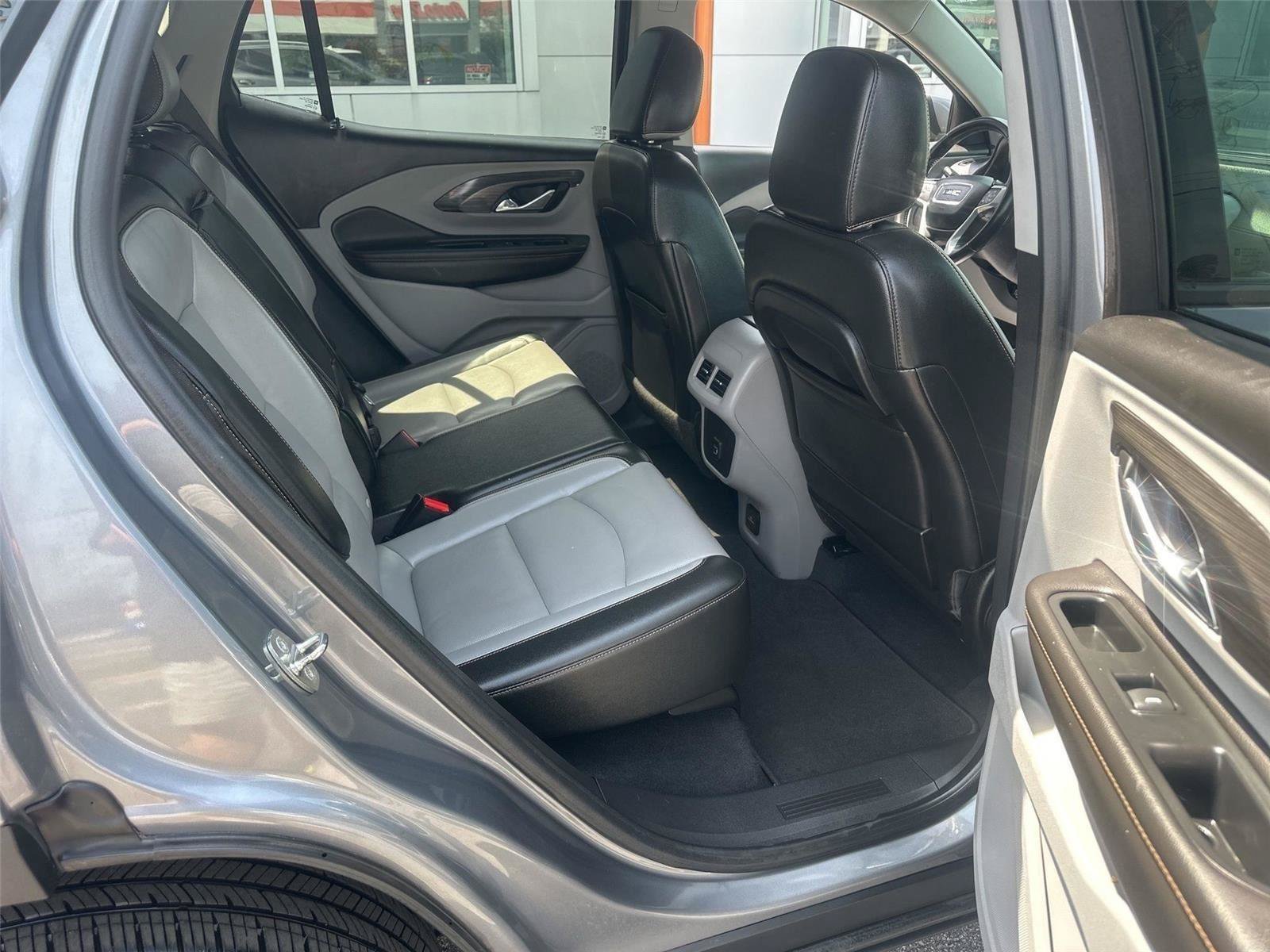 Used 2020 GMC Terrain SLT FWD image 13