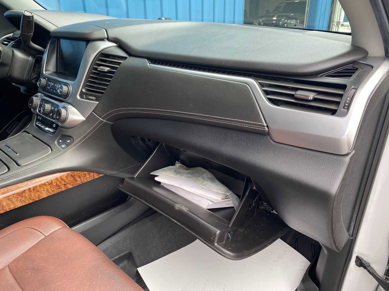 Used 2020 Chevrolet Suburban Premier w/ Premier Plus Edition image 31