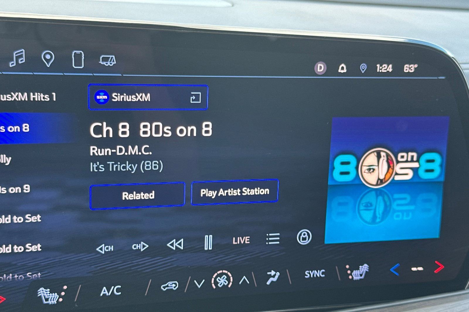 Certified 2025 Chevrolet Tahoe Z71 image 27