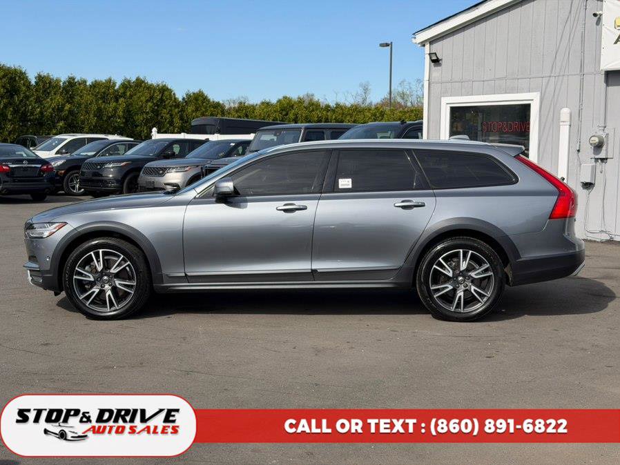 Used 2017 Volvo V90 T6 Cross Country AWD/4WD image 2