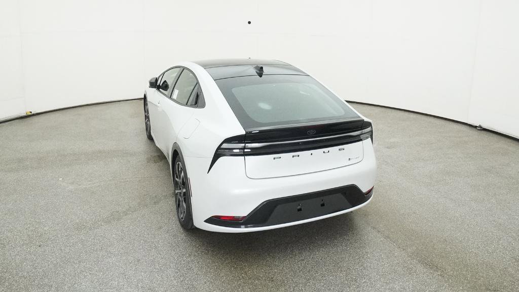 New 2025 Toyota Prius Plug-In Hybrid image 16