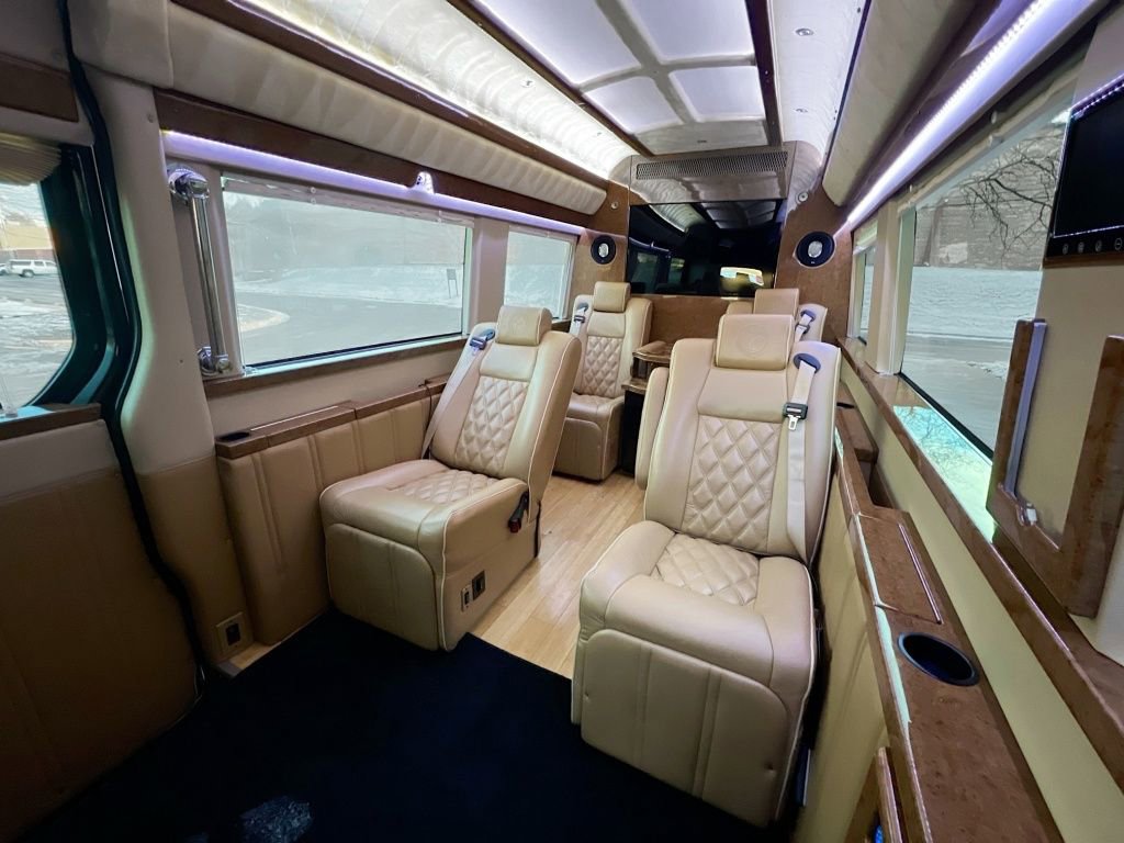 Used 2015 Mercedes-Benz Sprinter 2500 image 22