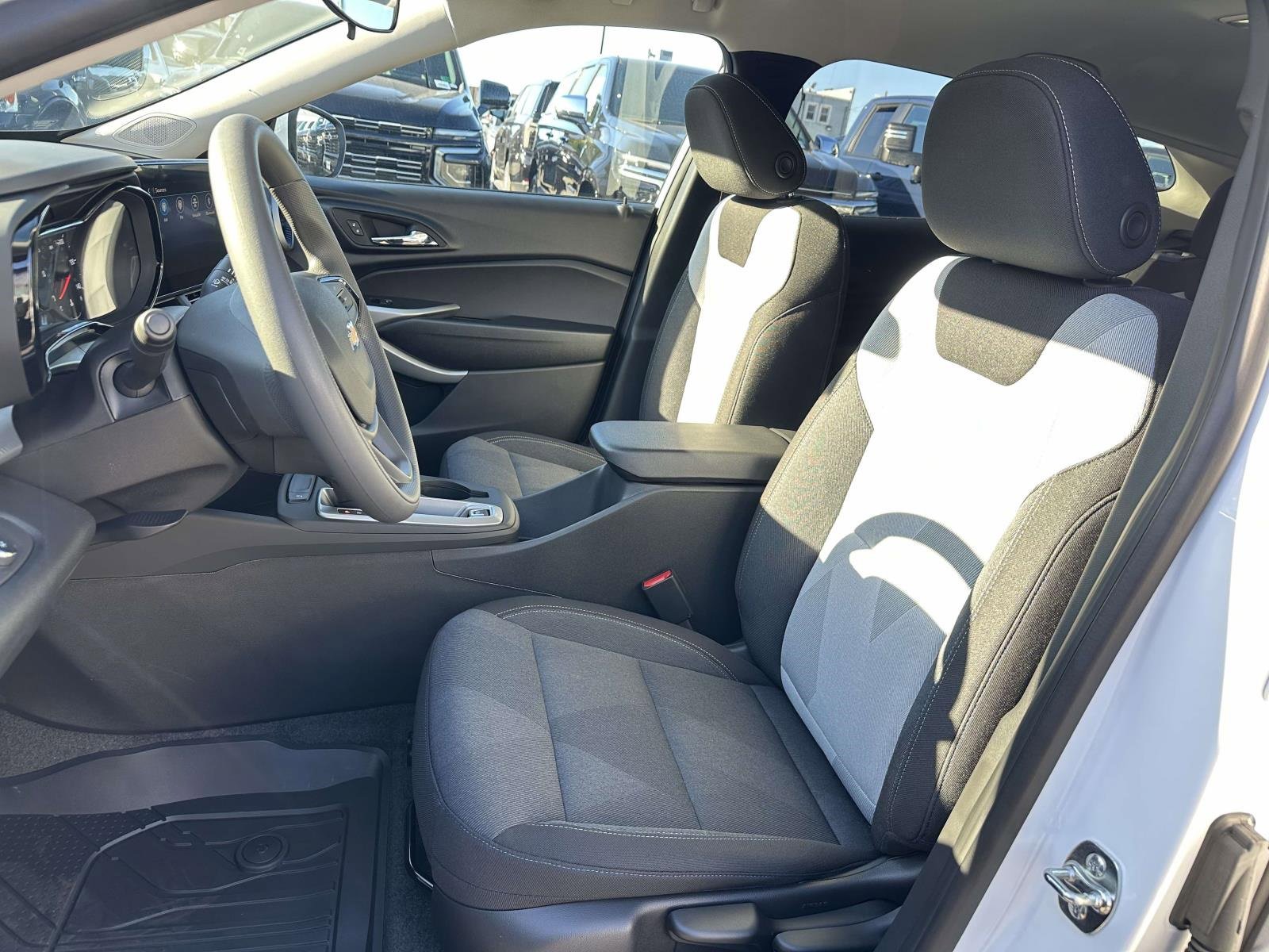 New 2026 Chevrolet Trax LS w/ LS Convenience Package image 20