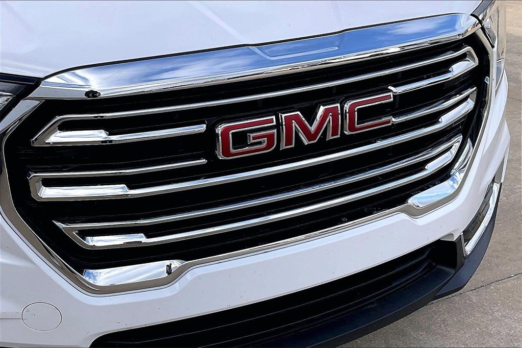 Used 2022 GMC Terrain SLT image 30