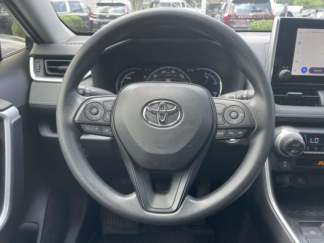 Used 2025 Toyota RAV4 XLE AWD/4WD image 13