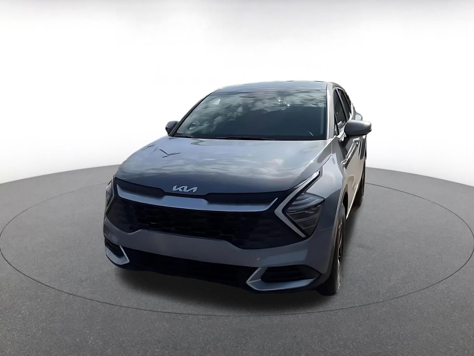 Used 2025 Kia Sportage LX image 7