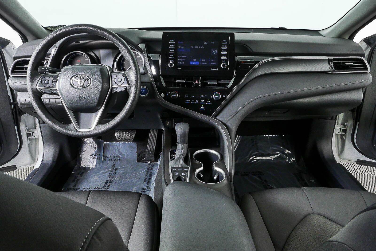 Used 2024 Toyota Camry LE FWD image 17