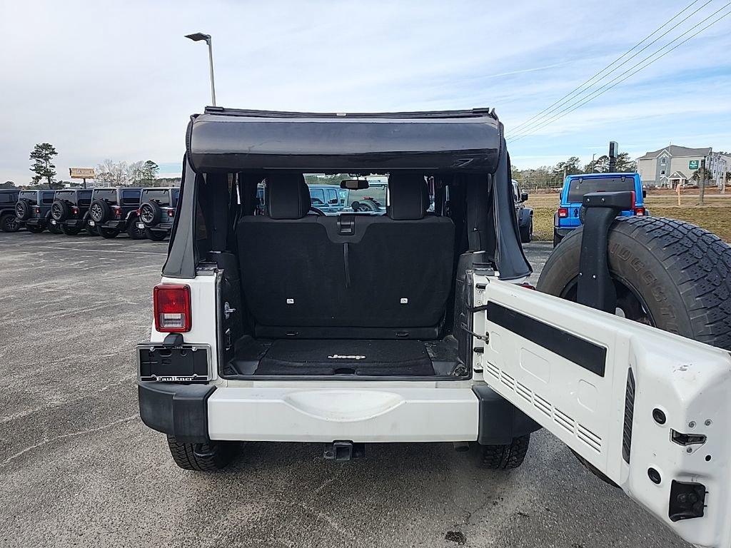 Certified 2016 Jeep Wrangler Sahara w/ Connectivity Group image 16