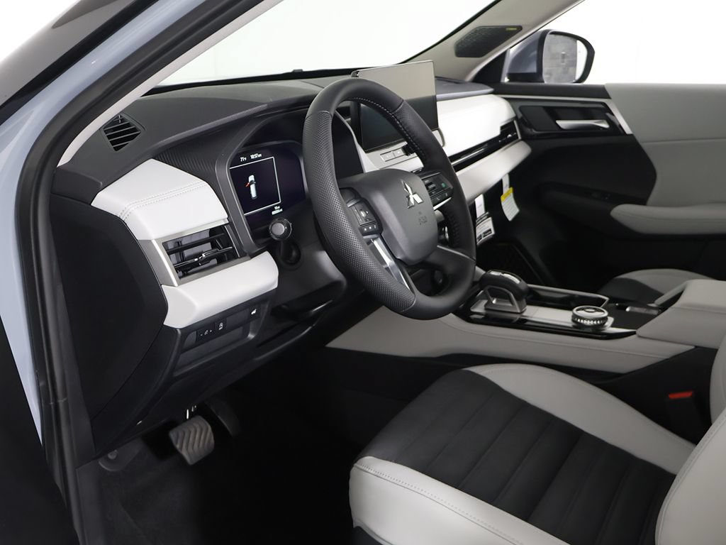 New 2026 Mitsubishi Outlander SE FWD image 27