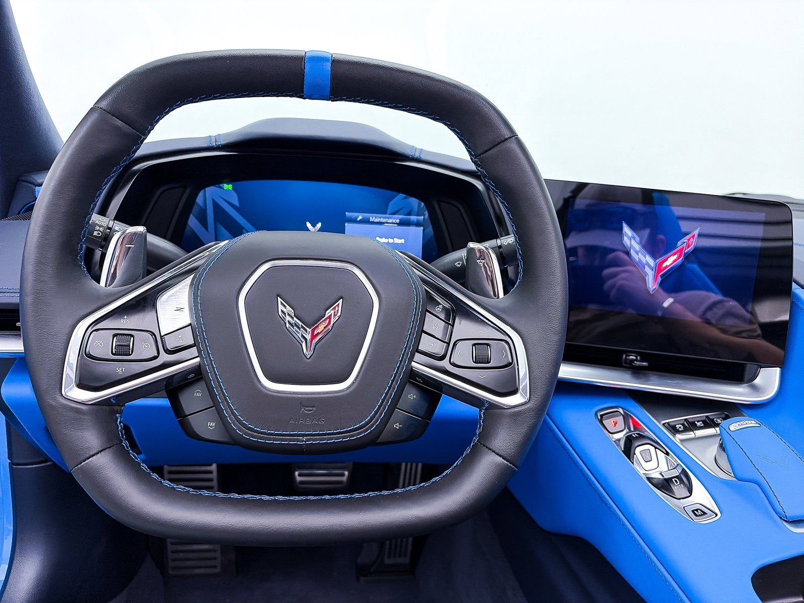 Used 2024 Chevrolet Corvette Stingray Premium Conv w/ Battery Protection Package image 6