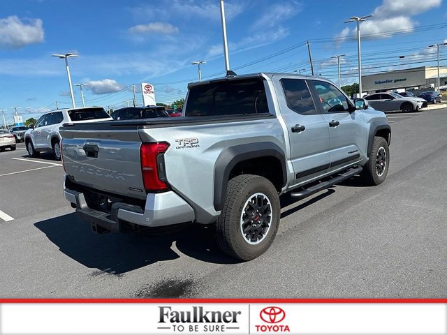 Certified 2024 Toyota Tacoma TRD Off-Road w/ TRD Off Road Premium Package AWD/4WD image 8