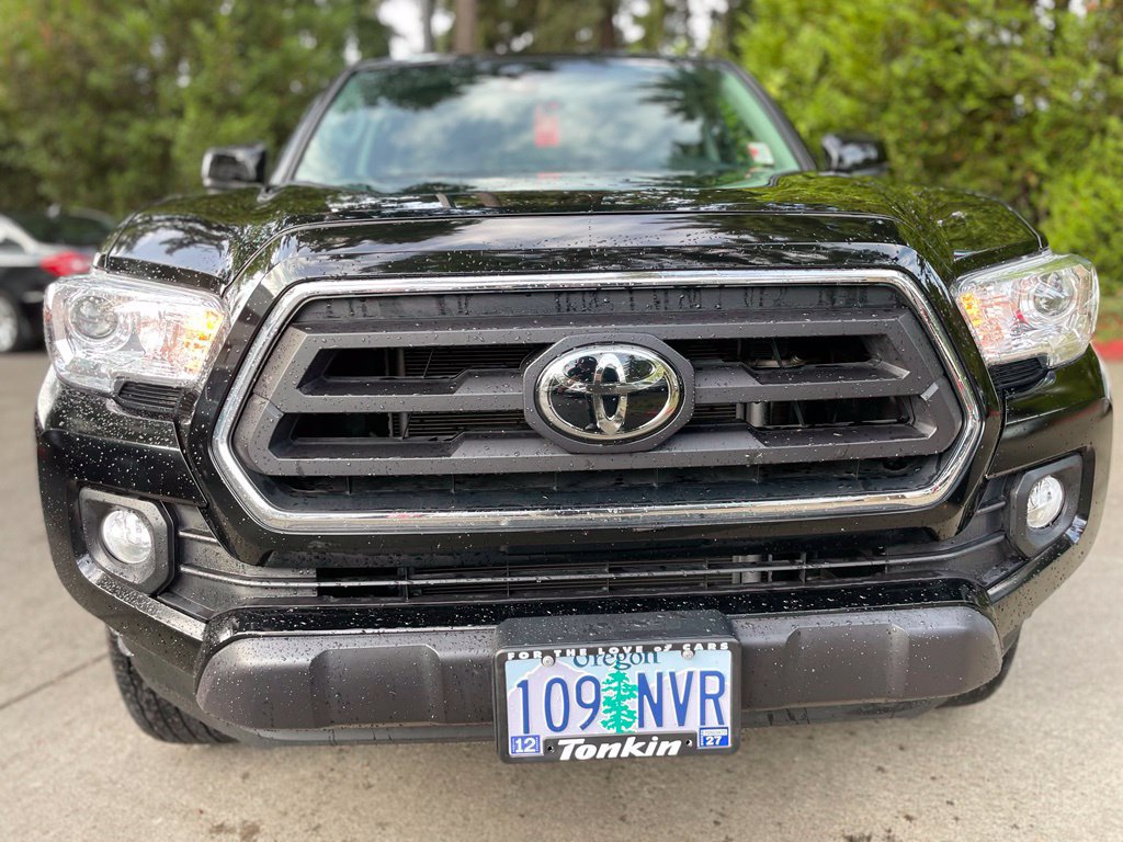 Used 2023 Toyota Tacoma SR5 AWD/4WD image 10