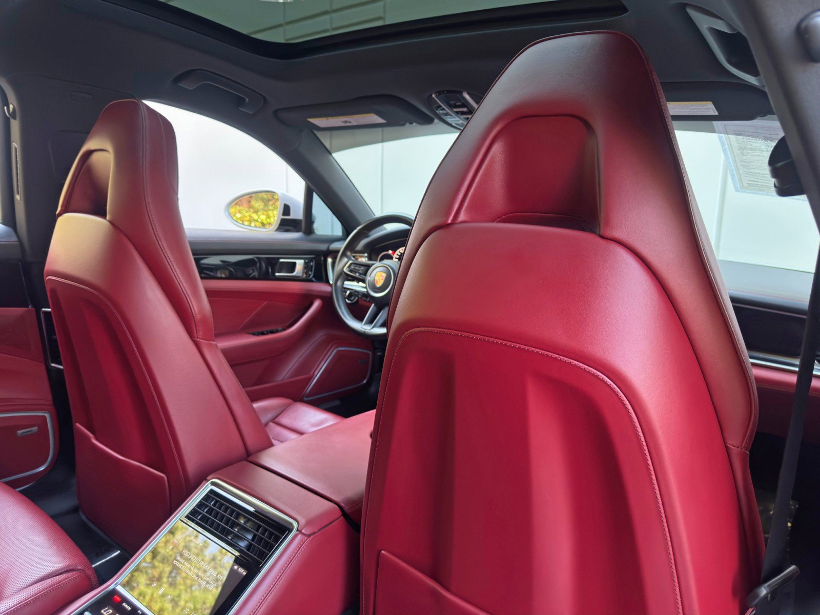 Used 2021 Porsche Panamera 4S image 40