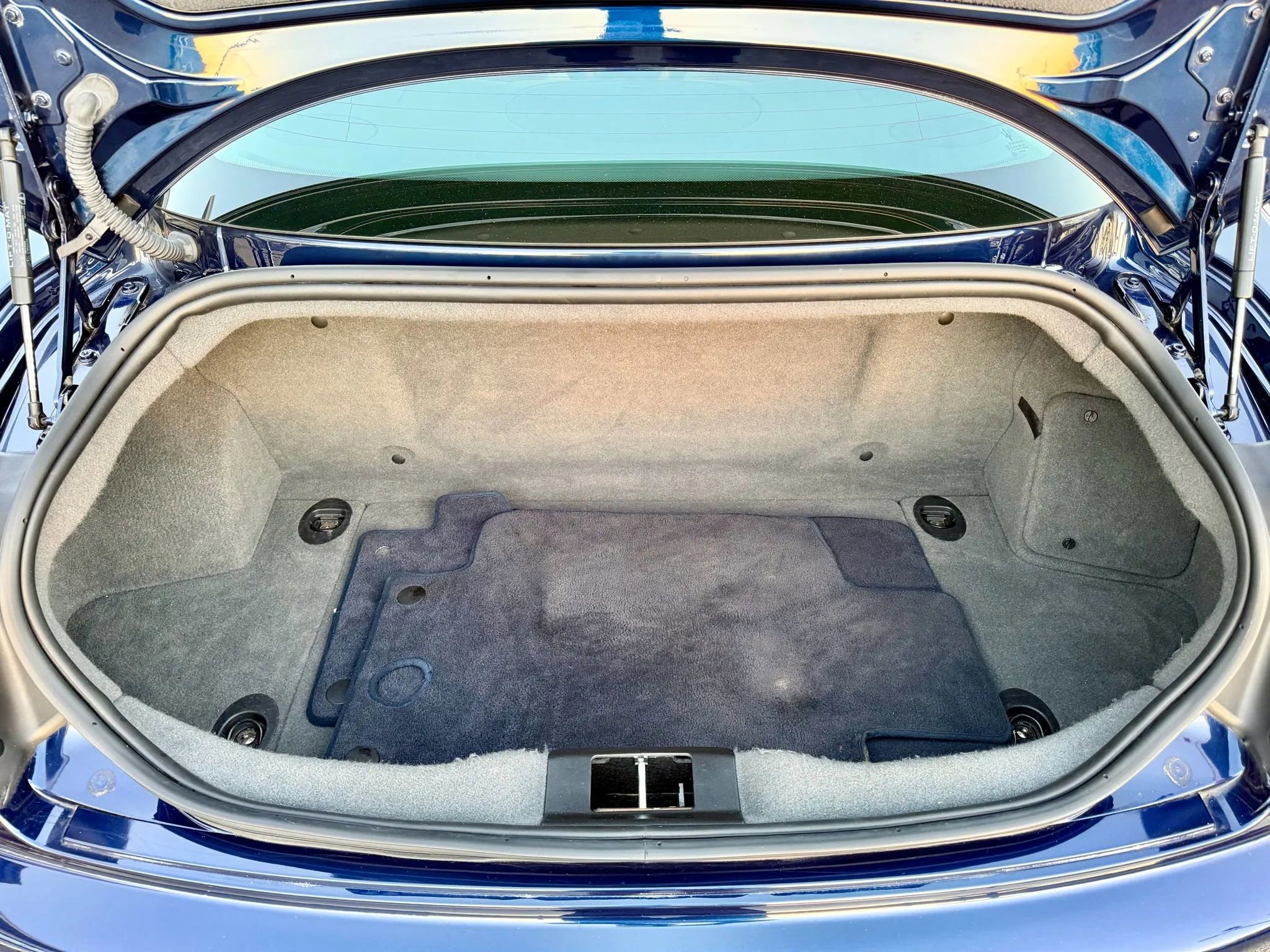 Used 2012 Maserati GranTurismo S image 14