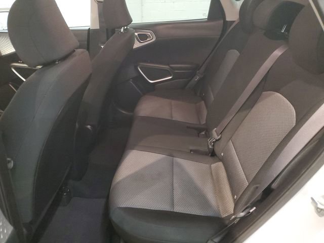 Used 2020 Kia Soul LX image 27