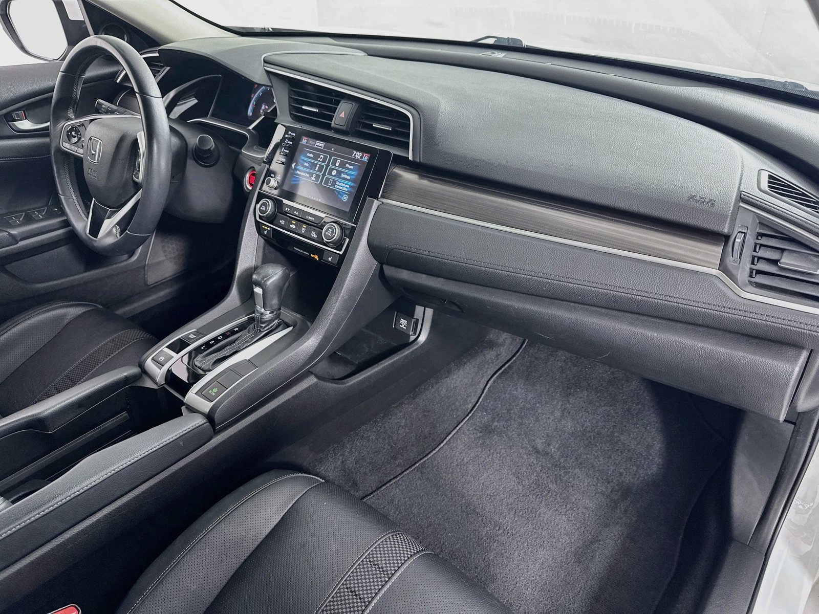 Used 2019 Honda Civic EX-L image 28