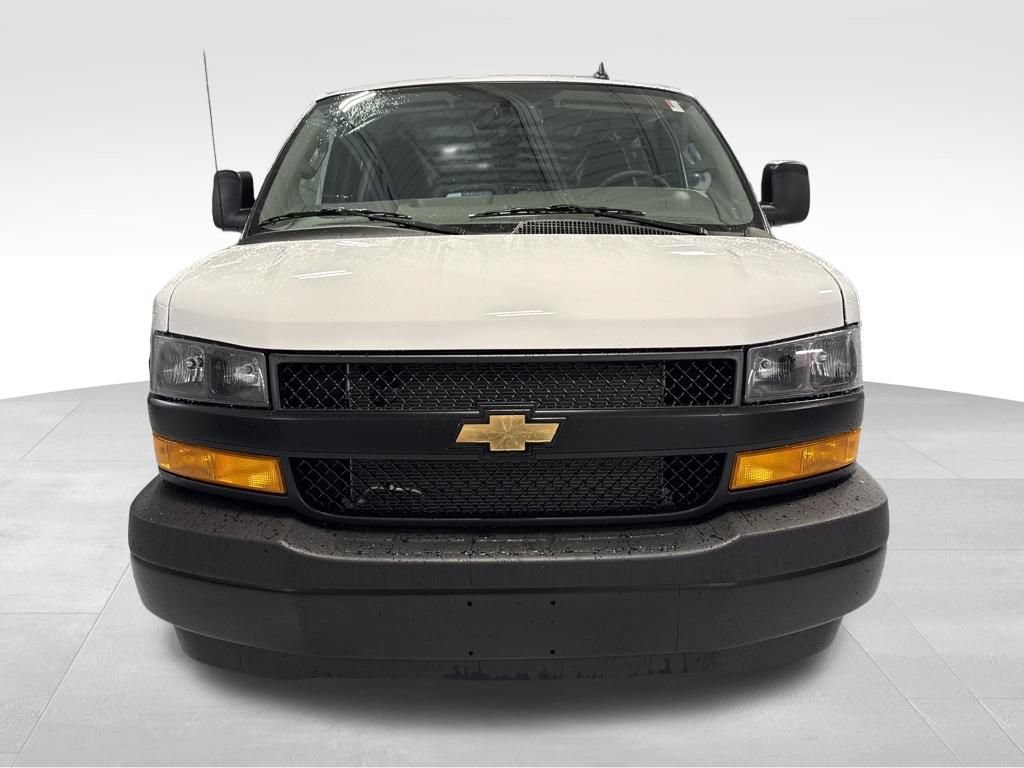 New 2025 Chevrolet Express 3500 Extended w/ Driver Convenience Package RWD image 38