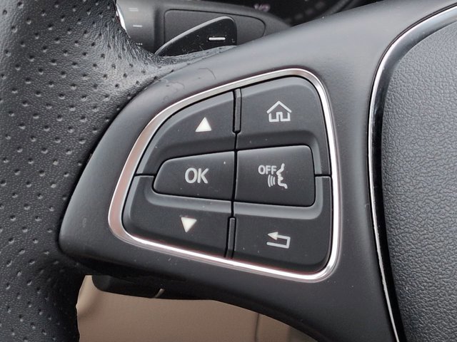 Certified 2017 Mercedes-Benz C 300 Sedan image 24