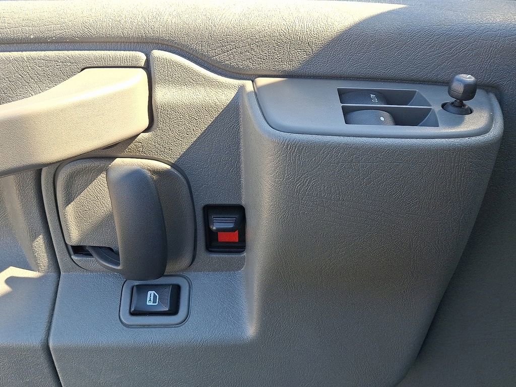 Used 2024 GMC Savana 2500 w/ Driver Convenience Package image 12