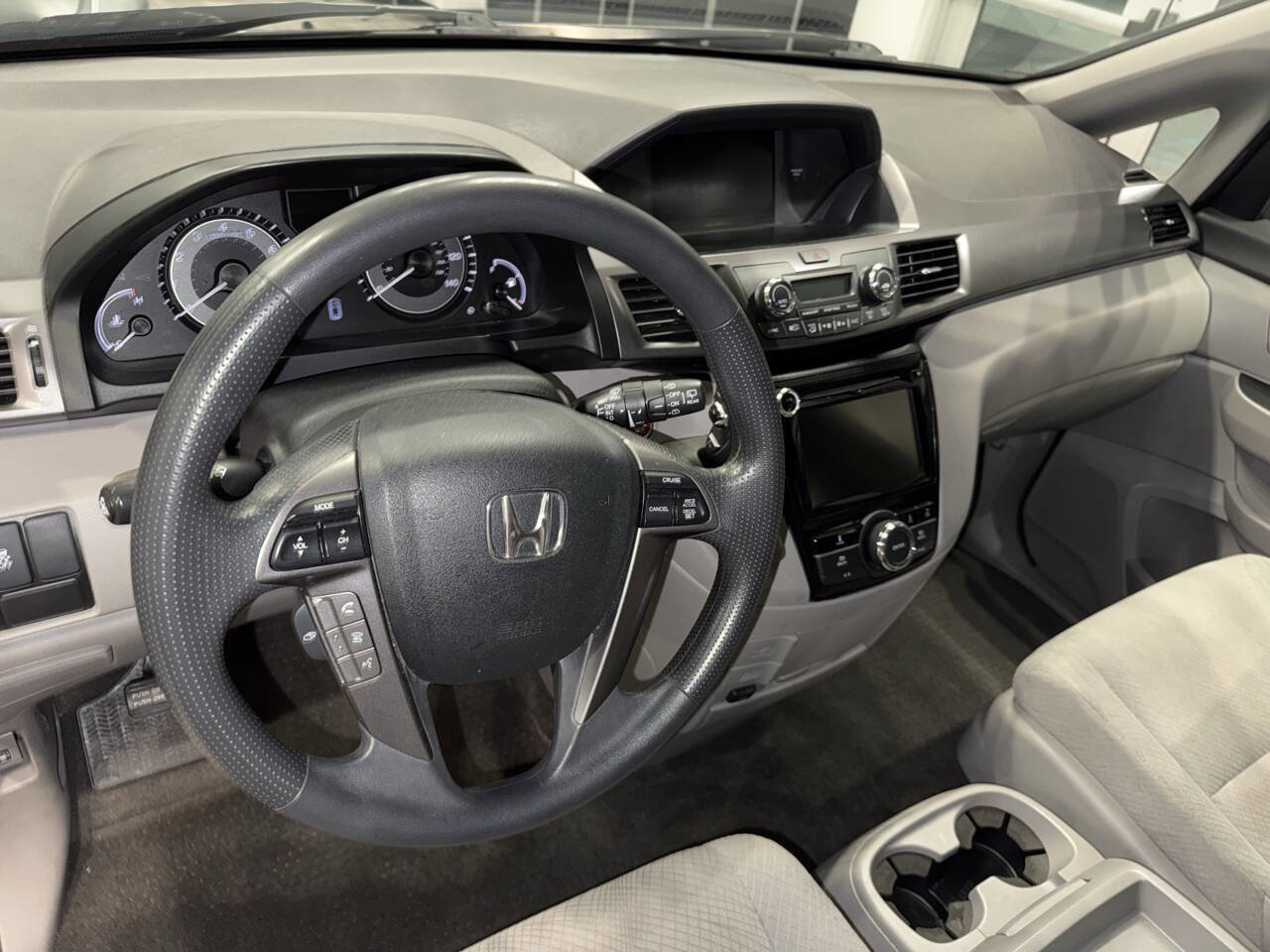 Used 2014 Honda Odyssey EX image 29