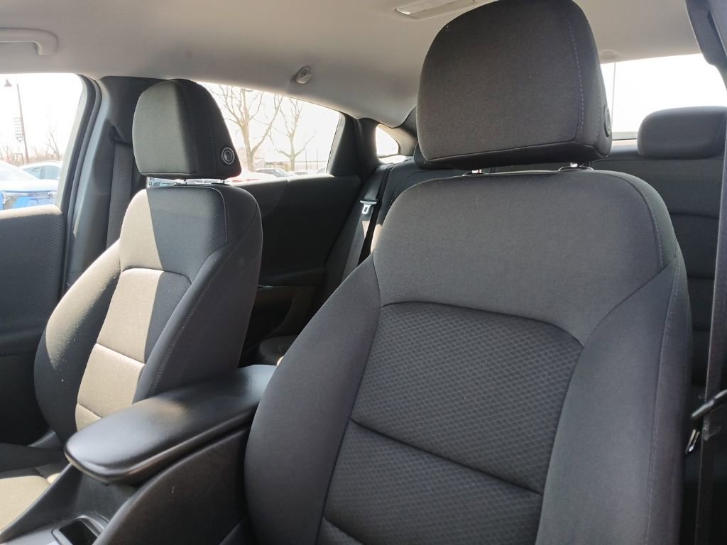 Used 2022 Chevrolet Malibu LS image 12