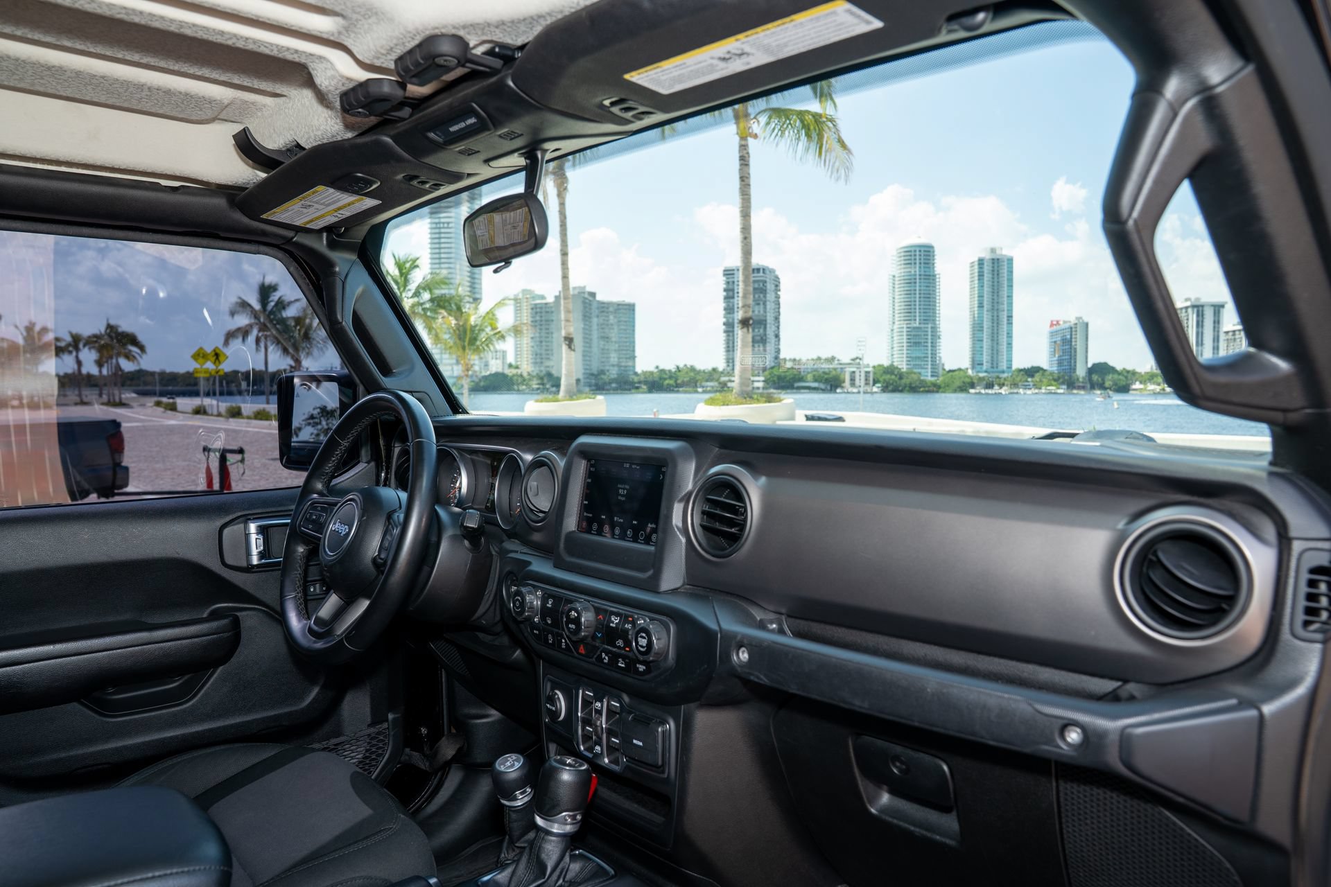 Used 2021 Jeep Gladiator Sport AWD/4WD image 26
